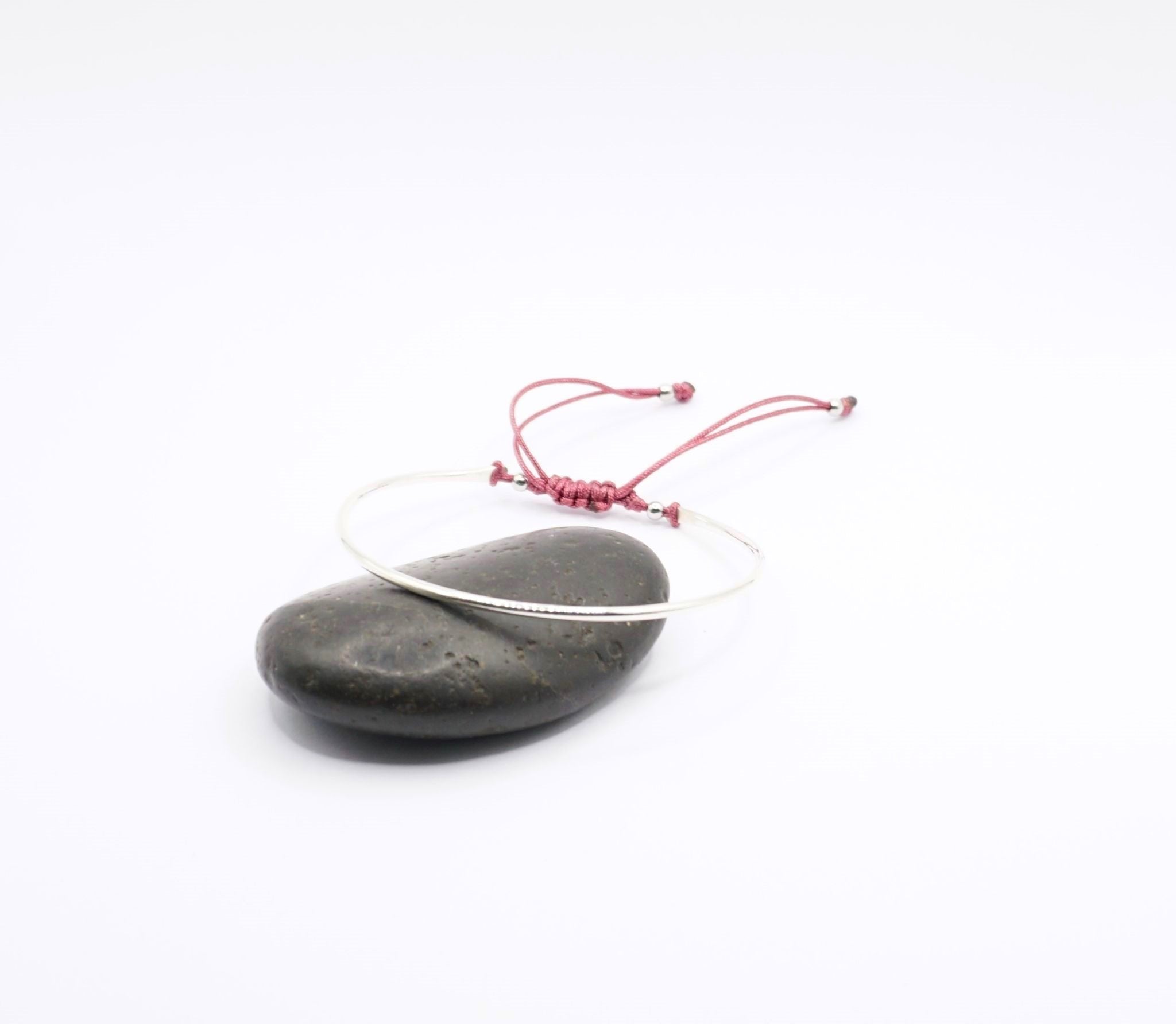Silver Wire Bracelet with Macrame
